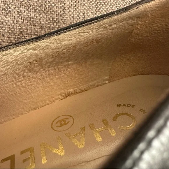 Vintage black Chanel loafers - Picture 6 of 7